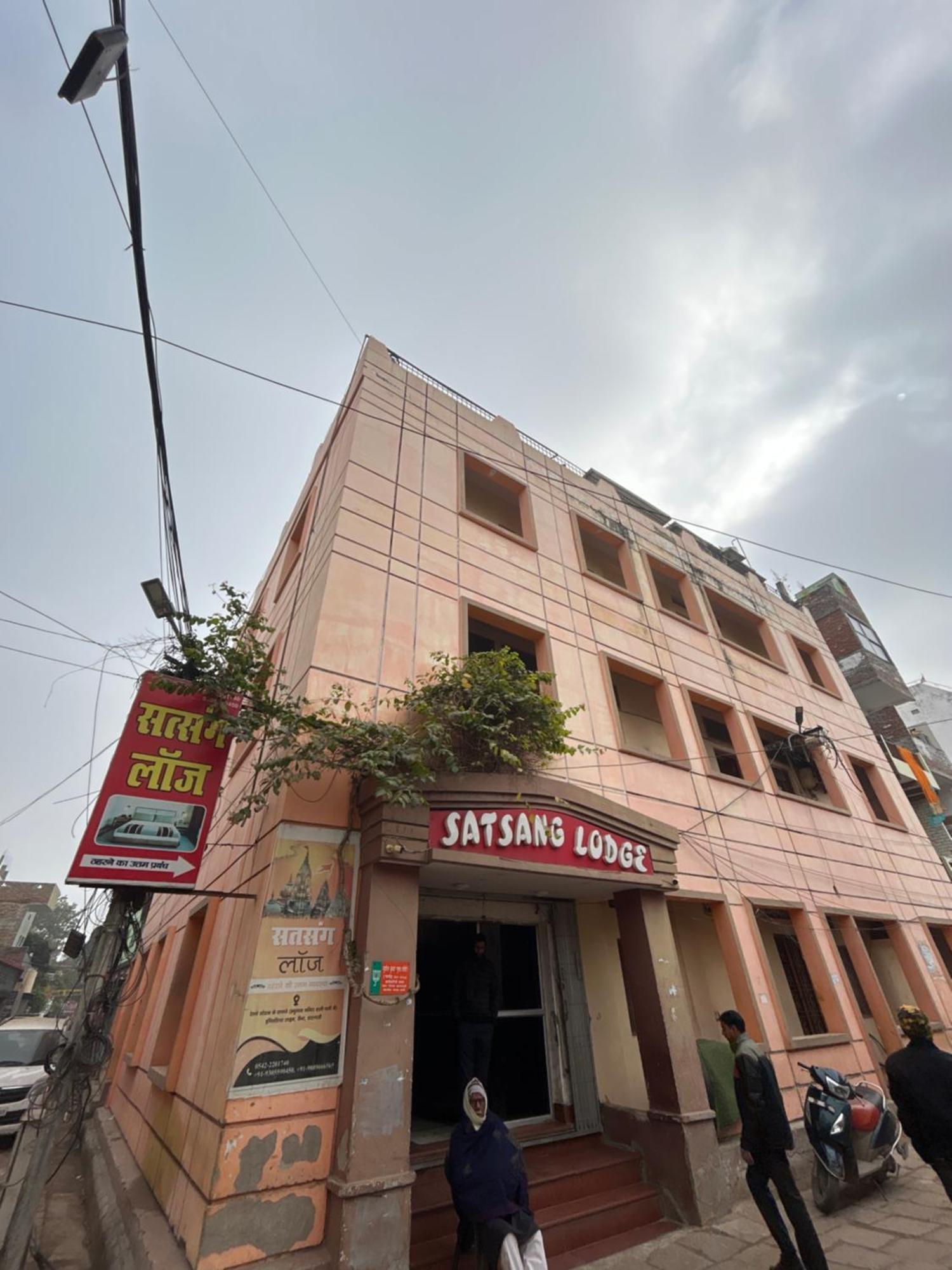 Satsang Lodge Varanasi Exterior photo